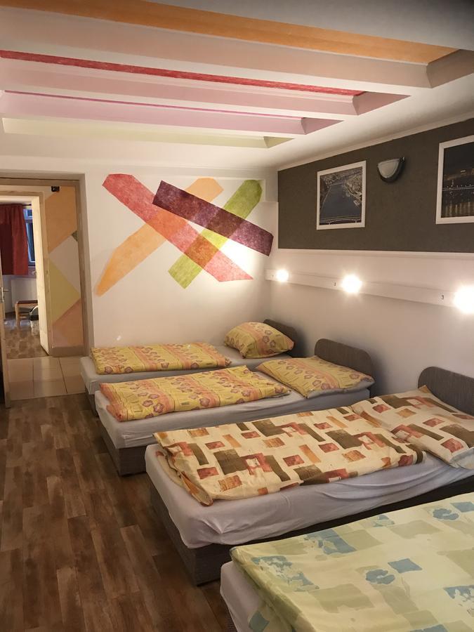 Opera Hostel Budapest Exterior photo
